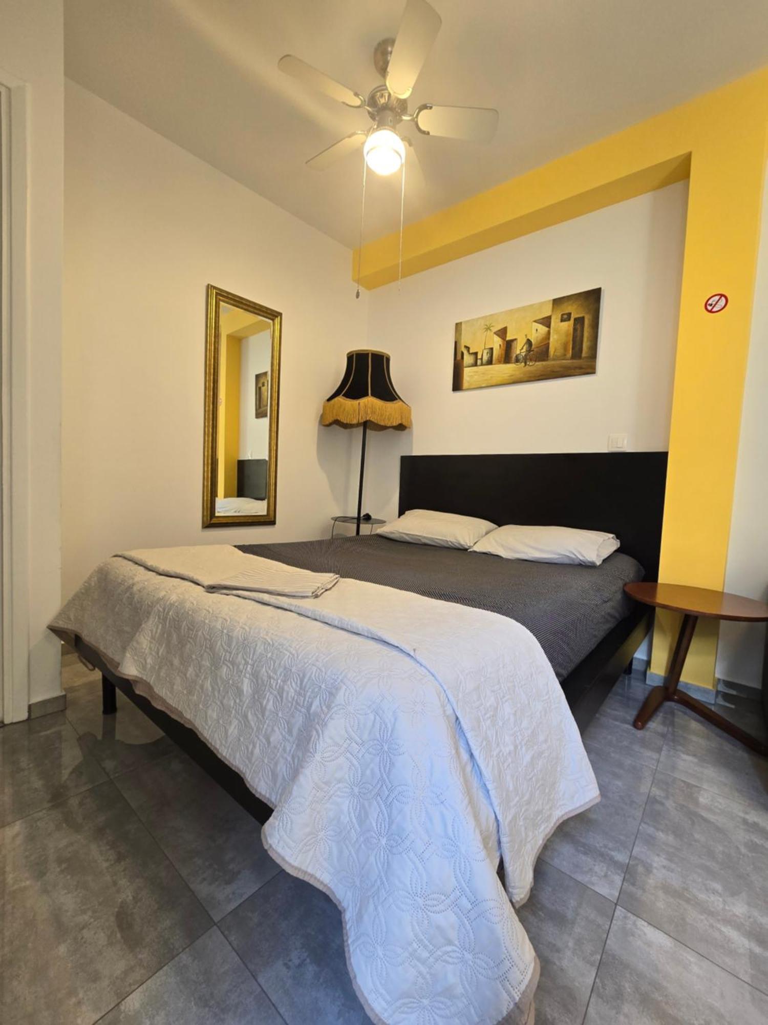 Great 35 Sq M Studio On 1st Floor In Bohemian Psyri In Athens' Historic Center-in Vivo * Atina